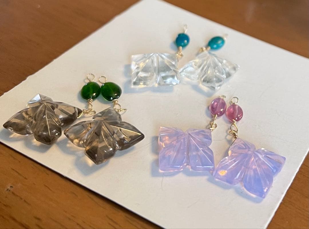 可愛いフラワーチャーム1ペア3000円完売ありがとうございます