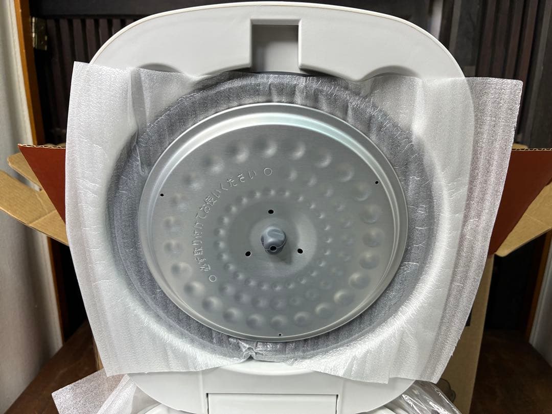 未使用保管品　アイリスオーヤマ炊飯器　RC-ME50-W　2021年製