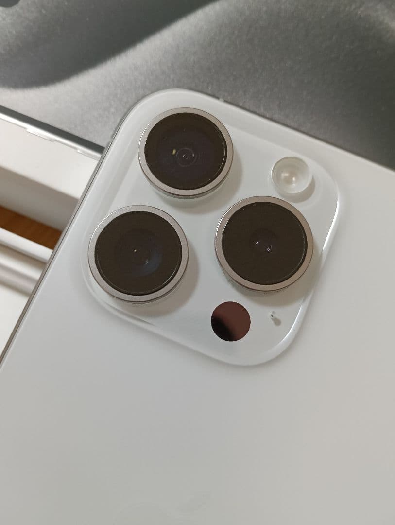 iPhone 15 Pro 256GB 本体
