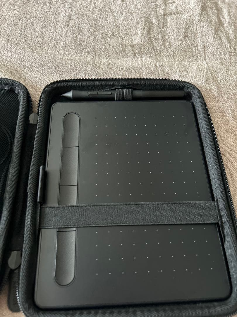 ペンタブレット＆ケースセット　ワコム/CTL-4100