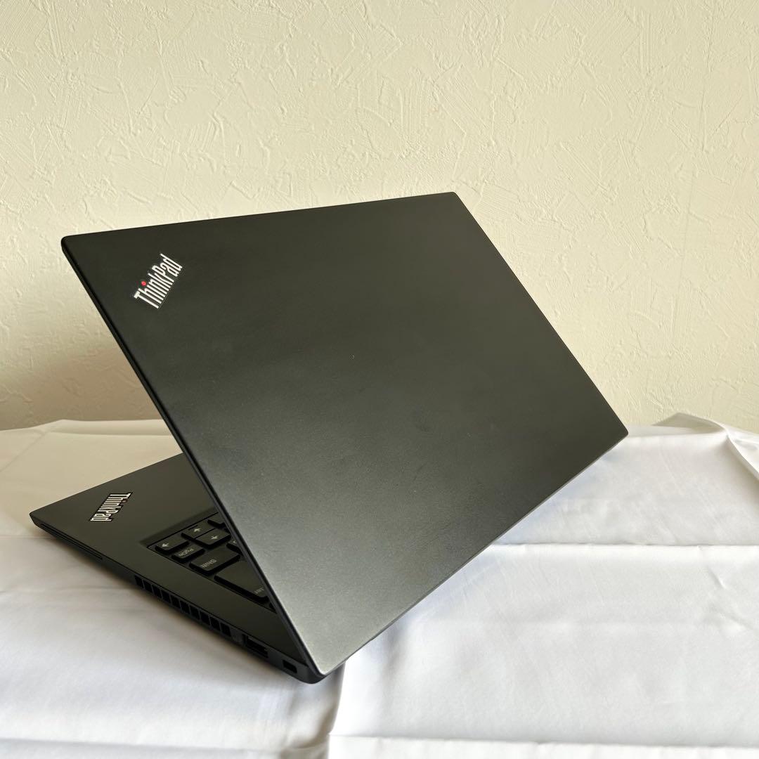 美品 Lenovo ノートパソコン SSD256 Corei5 8世代 A27