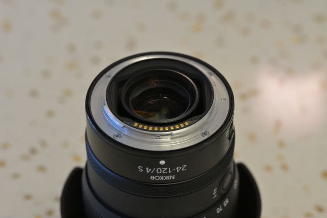 NIKKOR Z 24-120mm f/4 S レンズ