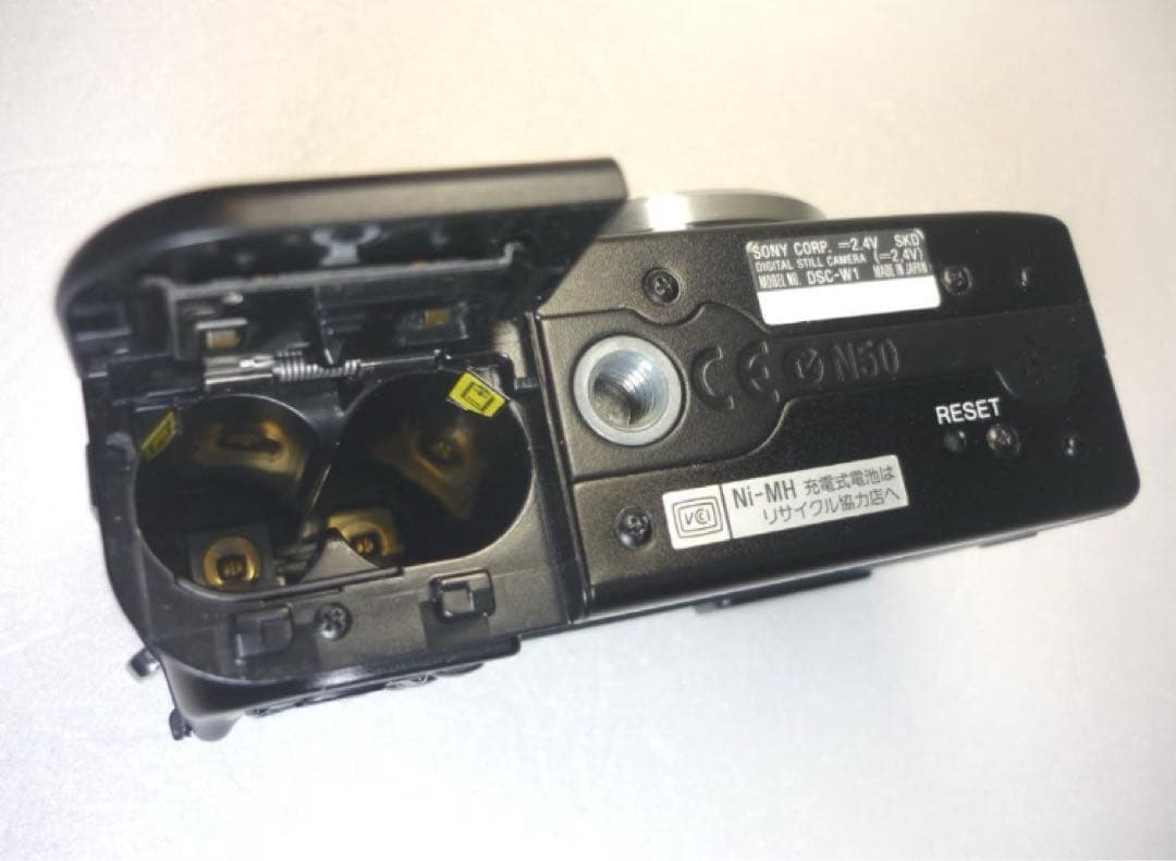 【SONY DSC-W1】 単三乾電池式 動作確認済み デジカメ ウィッシュコア