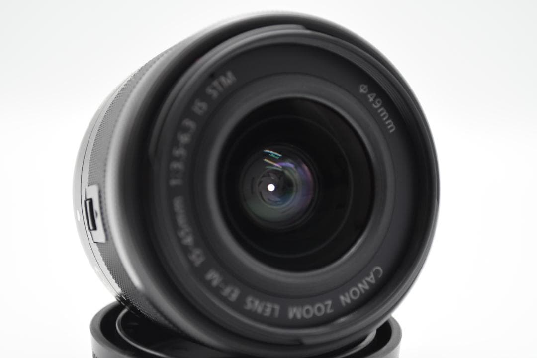 美品 Canon EOS Kiss M2 最新機種♪4K＆自撮り＆wifi搭載♪