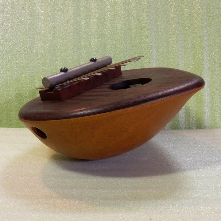 民族楽器 　カリンバ　Kalimba　丸形　親指ピアノ　ハンドオルゴール　レトロ