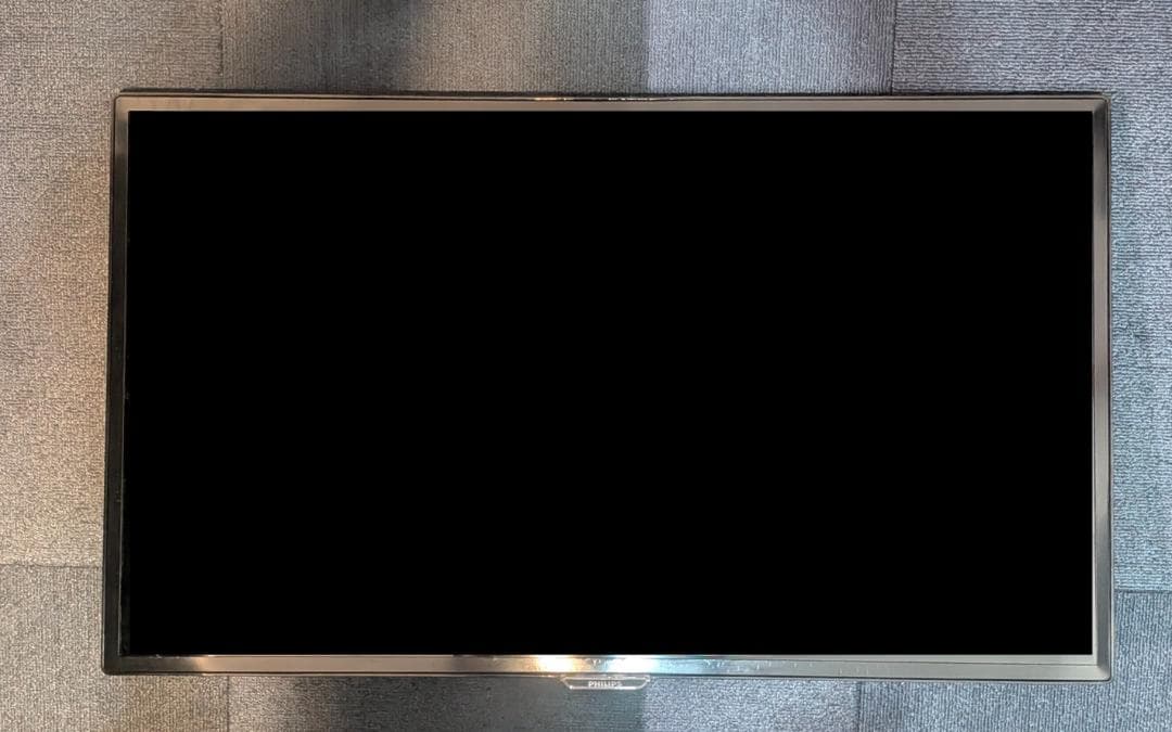 【セドリック】PHILIPS 31.5型 PCモニター 動作確認済