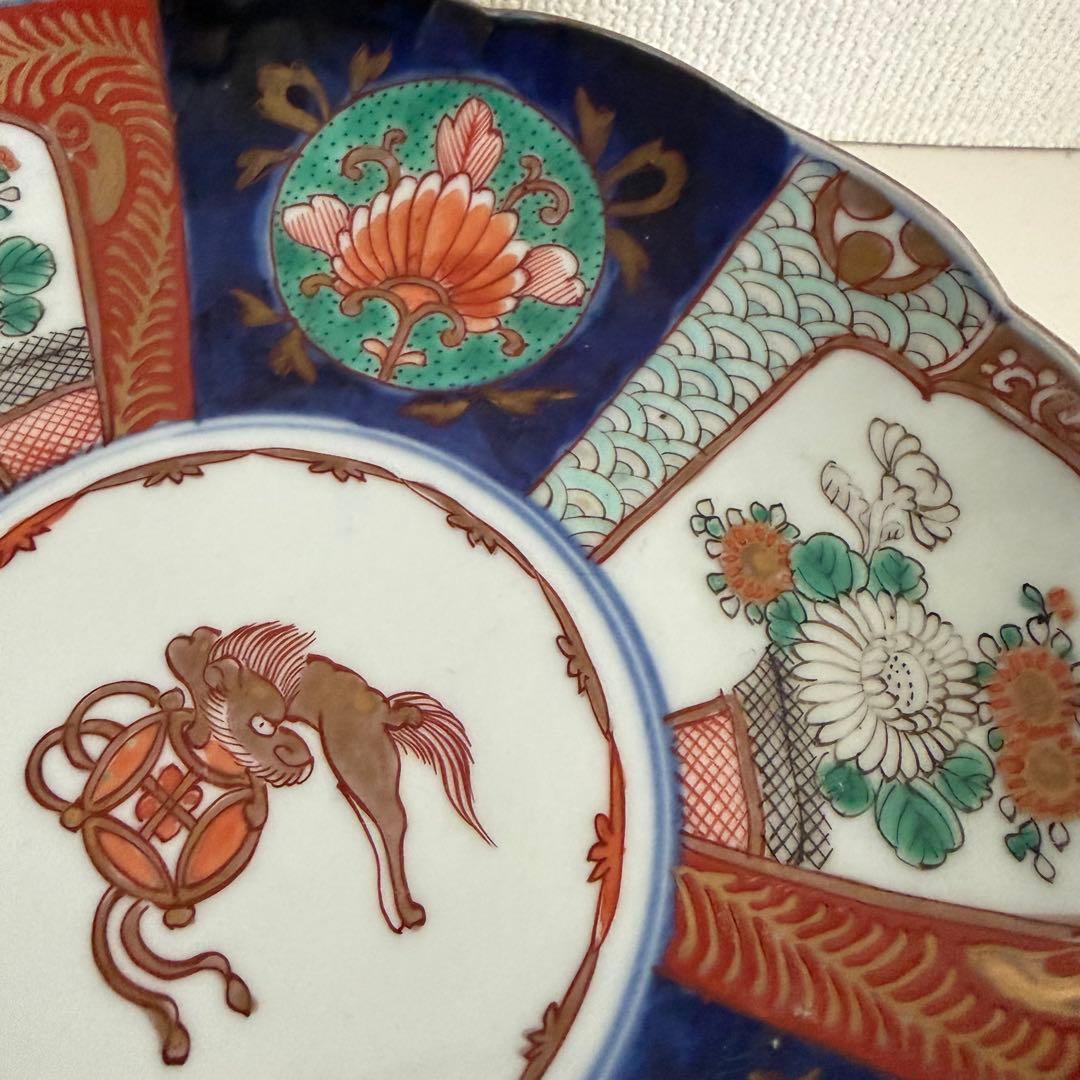 【A】伊万里様式 色絵 金彩 七寸皿 宝尽くし 輪花 1枚Imari Plate