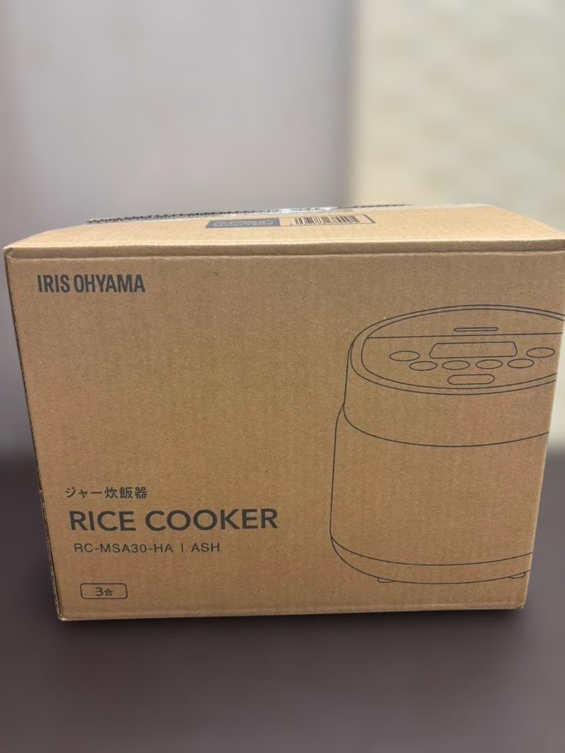 ◇アイリスオーヤマ３合用炊飯器　RC-MSA30未使用