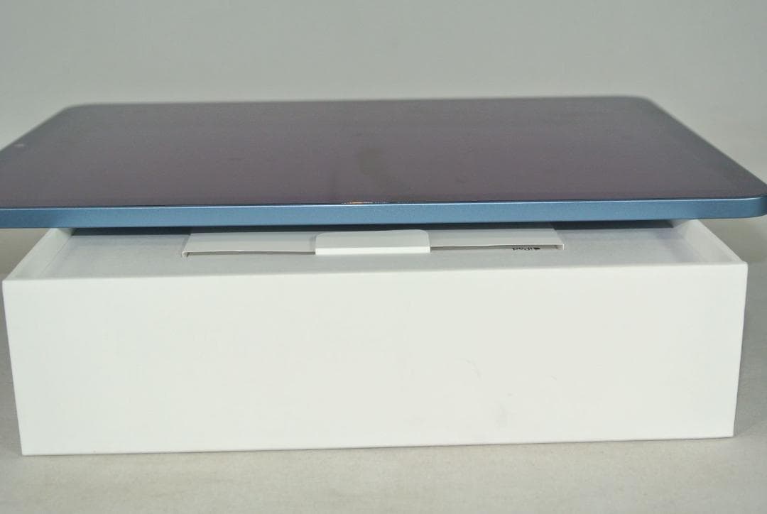 AppleiPad Air 10.9インチ Wi-Fi64GB 3M9E3J/A