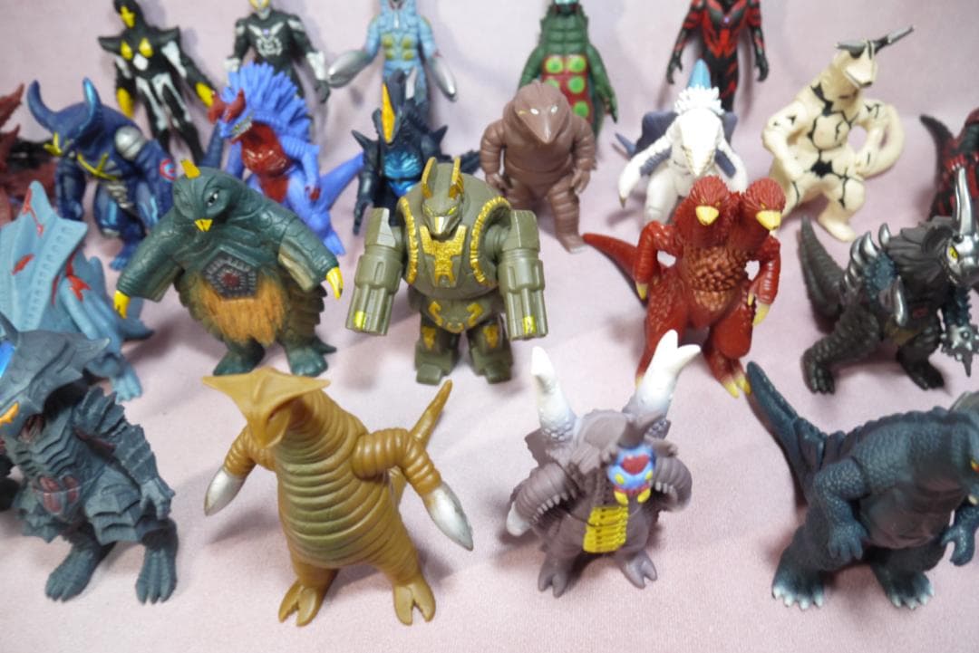 ウルトラヒーローシリーズ500　ウルトラ怪獣シリーズ500　ソフビ　56体