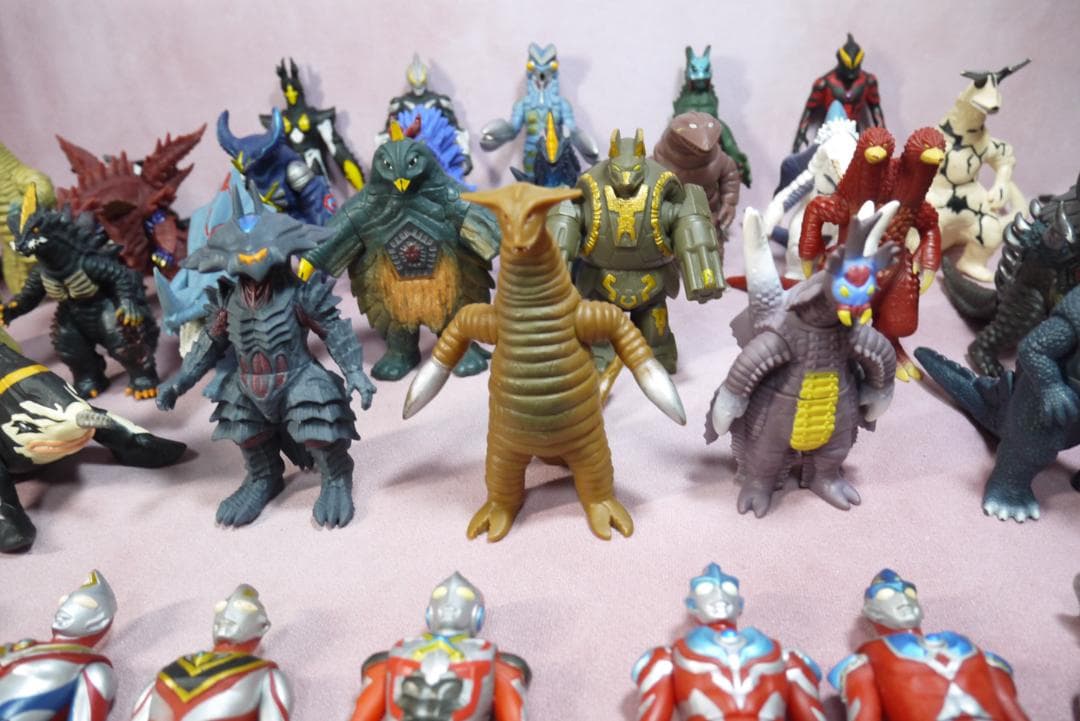 ウルトラヒーローシリーズ500　ウルトラ怪獣シリーズ500　ソフビ　56体