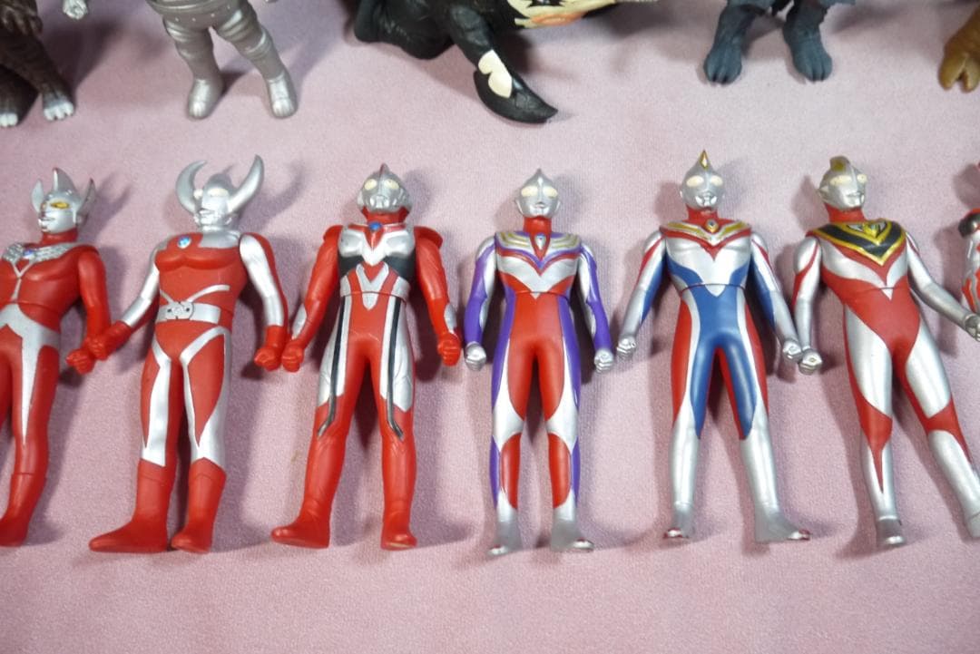 ウルトラヒーローシリーズ500　ウルトラ怪獣シリーズ500　ソフビ　56体