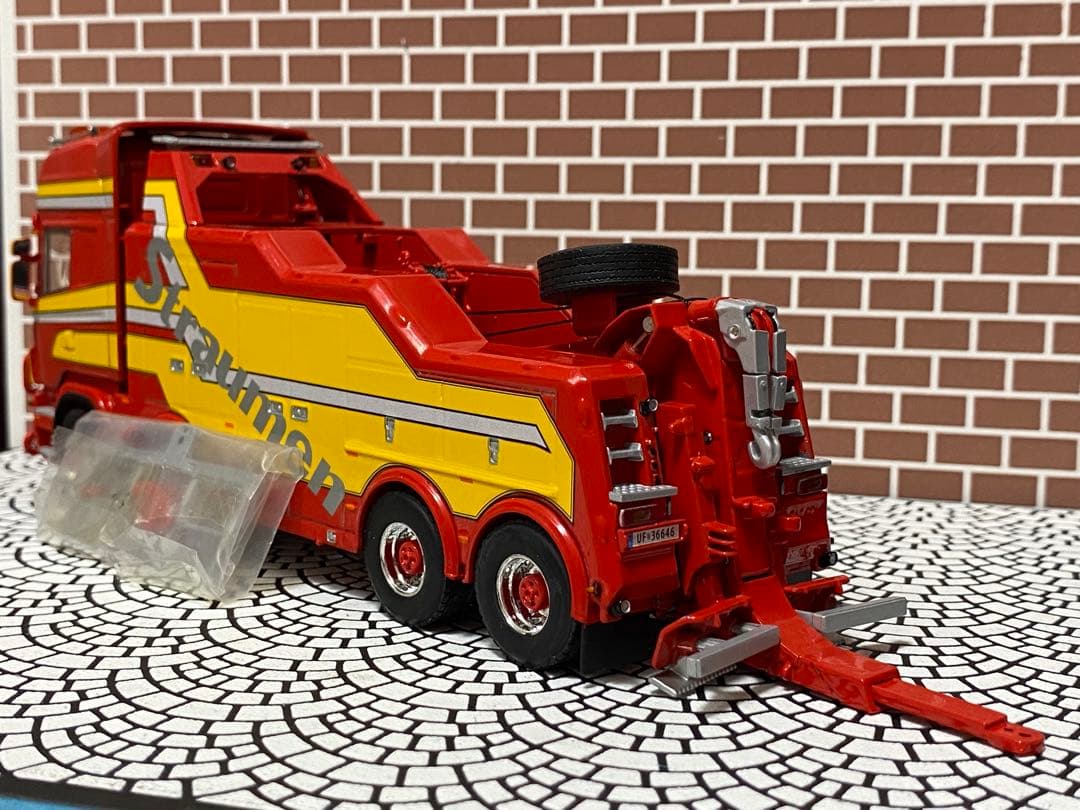 1/50WSI製スカニア大型レッカー車