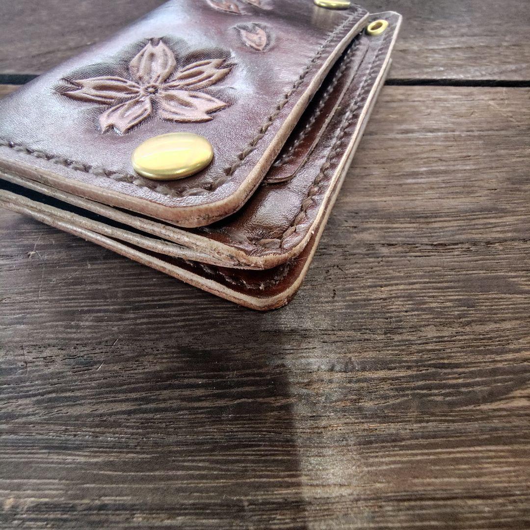 ミドルサイズ トラッカーウォレット 手染め 茶 顔料仕上げ 桜