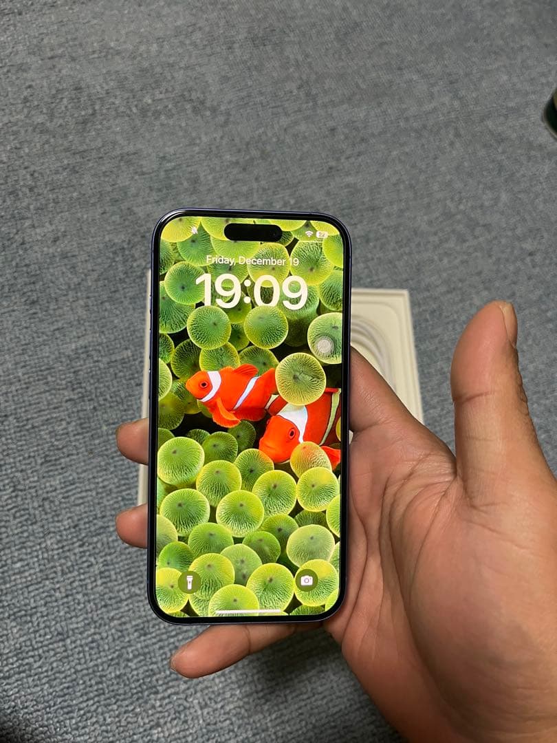 Apple iPhone 16 本体 128gb