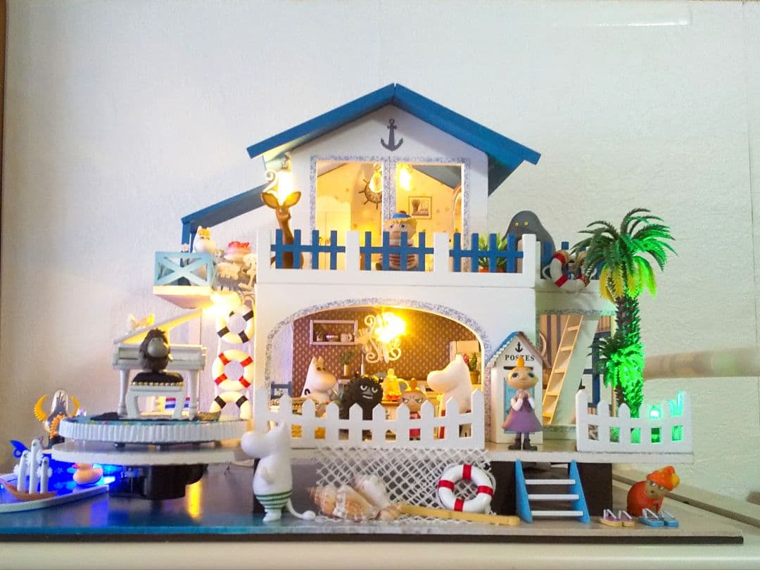 ムーミンフィギュア＆ドールハウス【オルゴール、LEDライト、クリアケース】セット