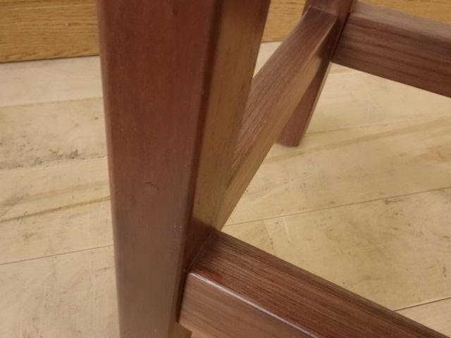 北海道手作り家具　ウォールナット材　スツールB