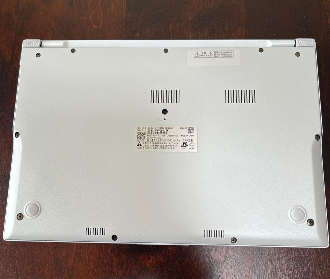 モバイルPC FMV UH90/J3 超美品　画面保護フィルム付