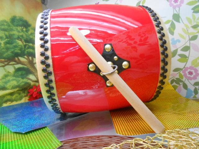 ☆新品未使用(送料無料)28.980円　エイサー大太鼓36cm*40cmバチ付き