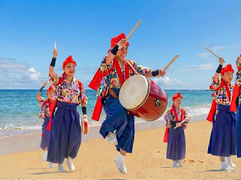 ☆新品未使用(送料無料)28.980円　エイサー大太鼓36cm*40cmバチ付き