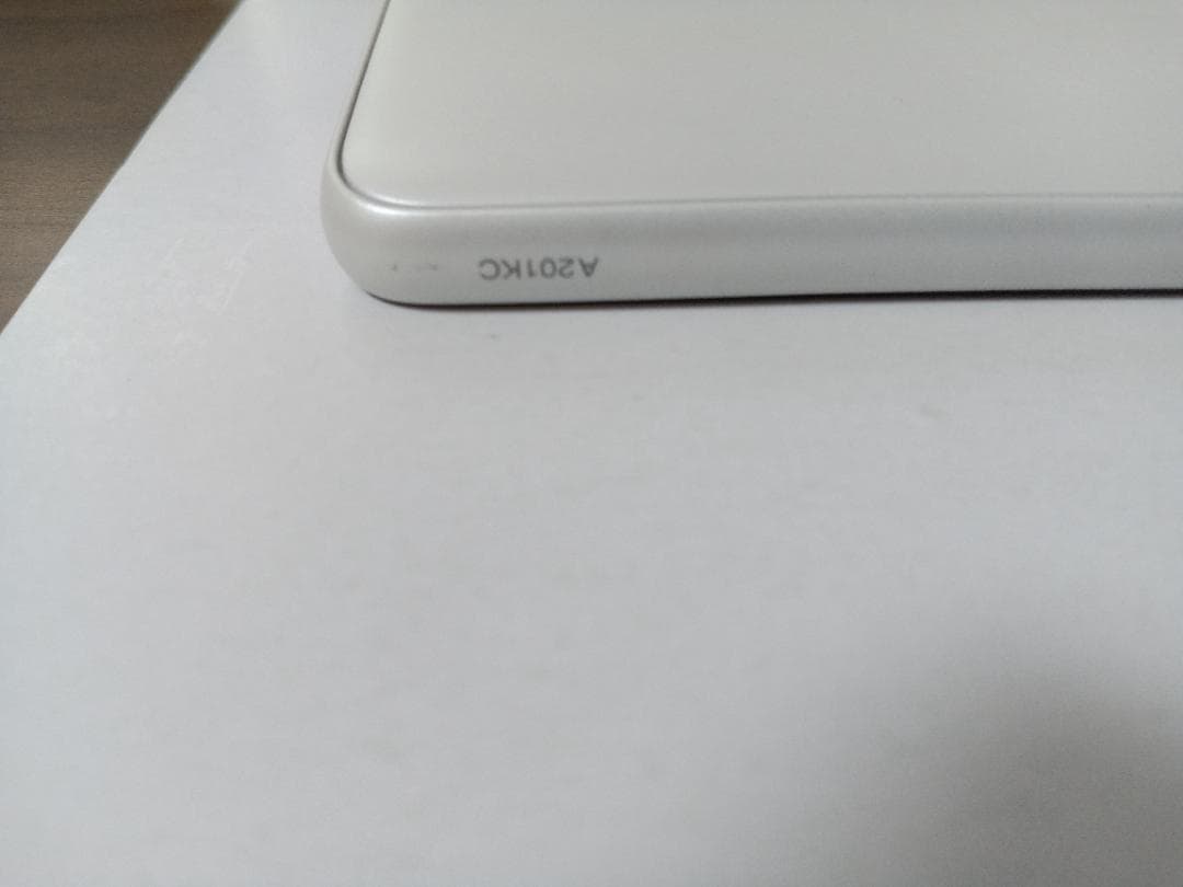 ☆ Ymobile! かんたんスマホ2+ A201KC ホワイト