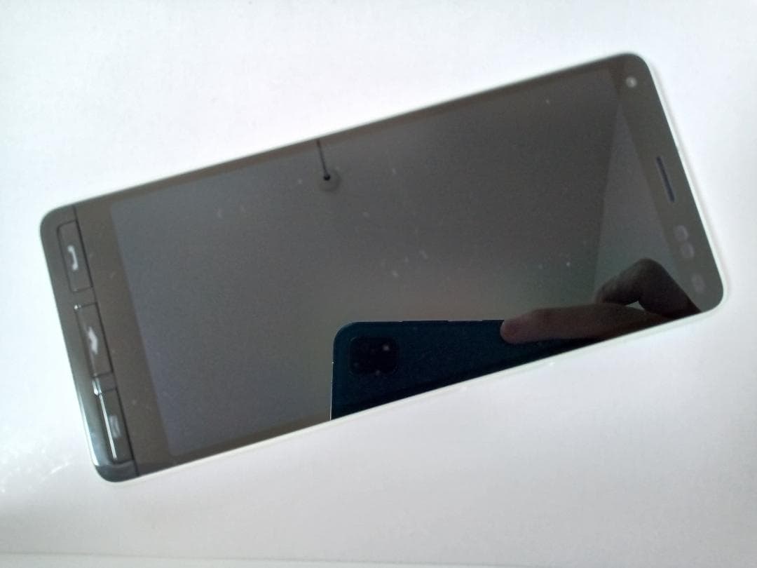 ☆ Ymobile! かんたんスマホ2+ A201KC ホワイト