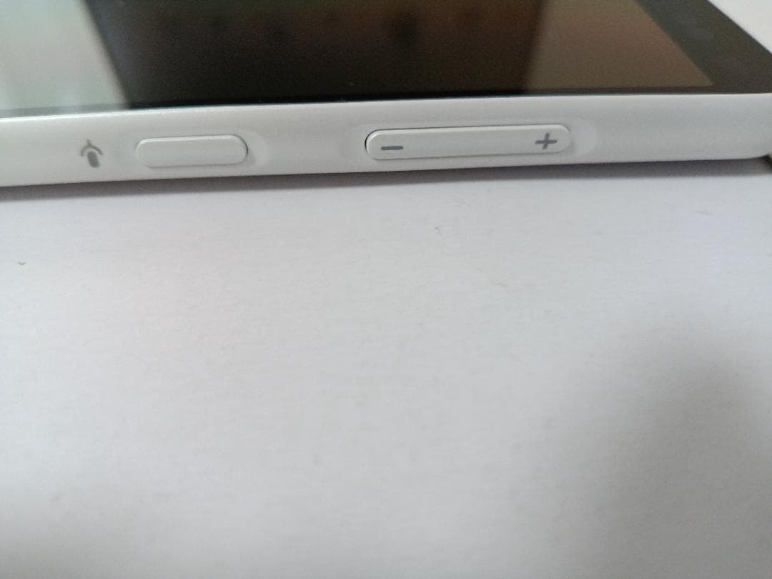 ☆ Ymobile! かんたんスマホ2+ A201KC ホワイト