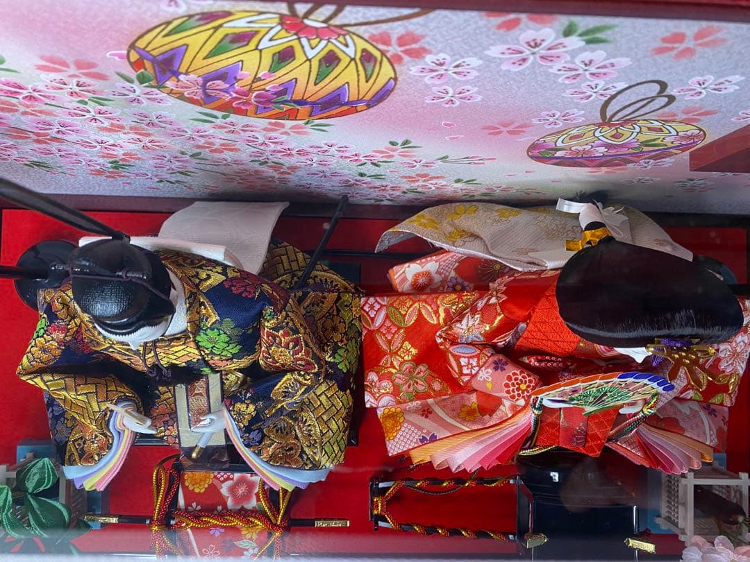 雛人形オルゴール付ガラスケース入り親王飾り・間口約５８×奥行約２９×高さ約３９㎝