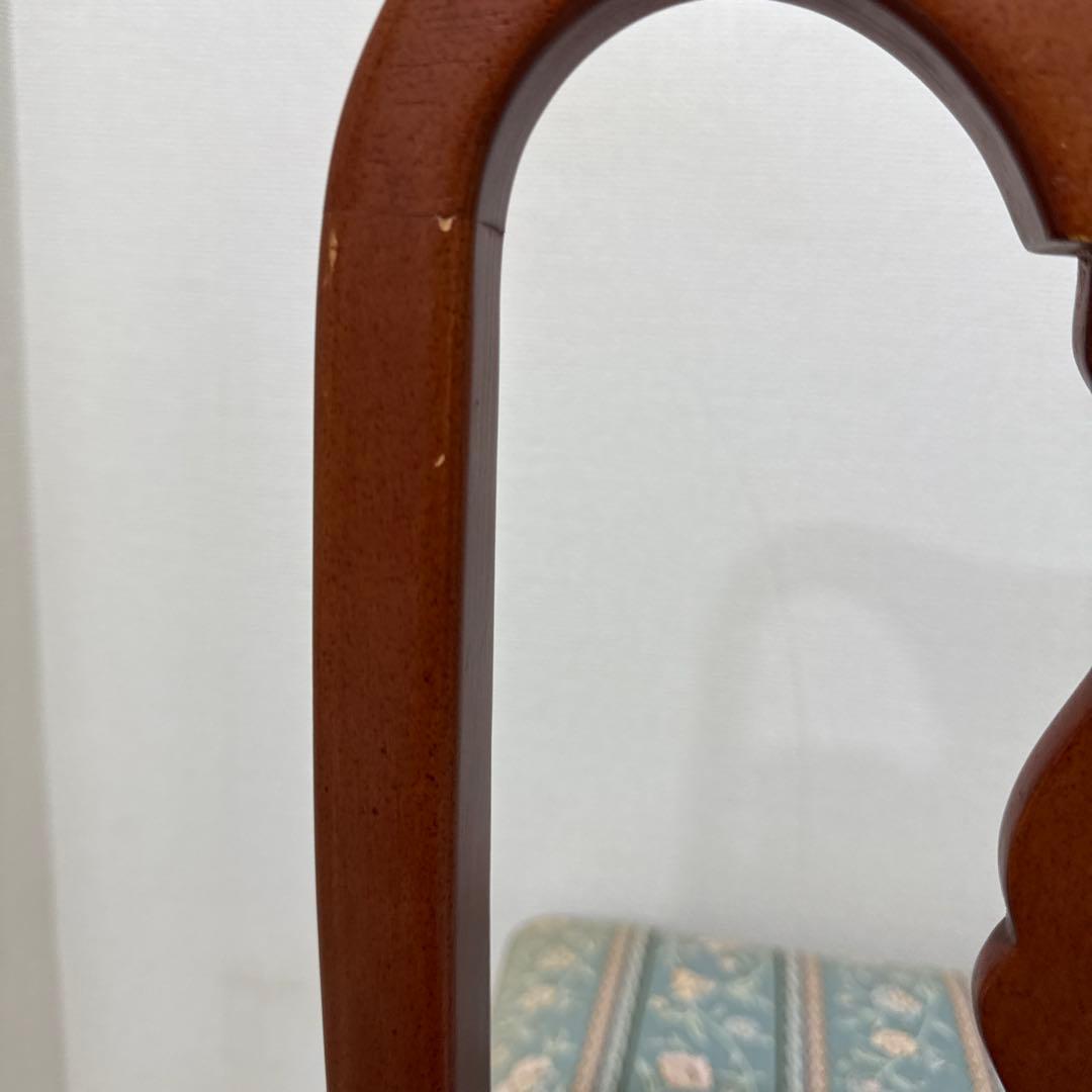 リンホーリン　ドレッサーチェア　椅子　チェア　Lynn Hollyn