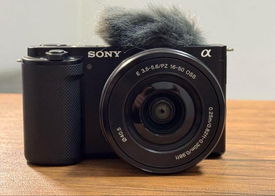 美品 SONY ZV-E10 ミラーレス一眼カメラ