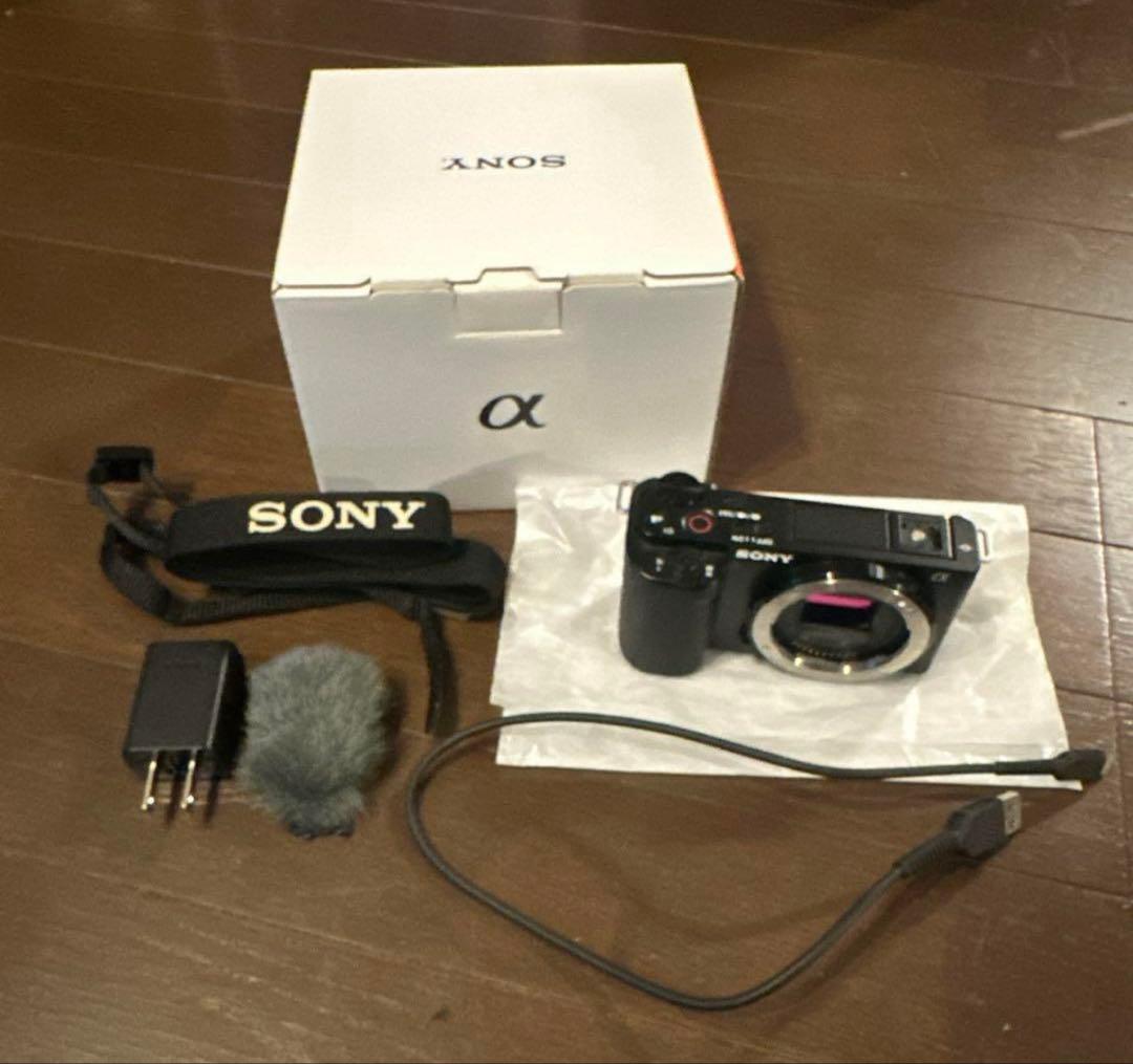 美品 SONY ZV-E10 ミラーレス一眼カメラ