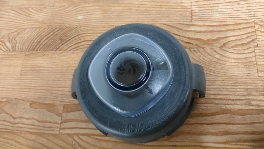 【未使用に近い】バイタミックスE520　保証書あり　1.4Lコンテナ　1662