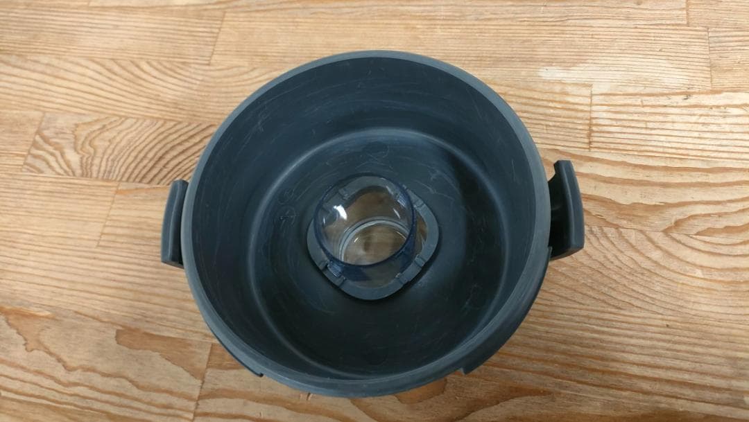 【未使用に近い】バイタミックスE520　保証書あり　1.4Lコンテナ　1662