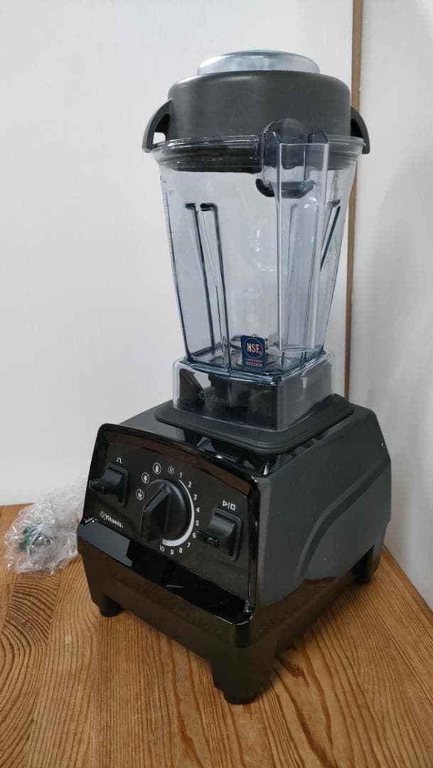 【未使用に近い】バイタミックスE520　保証書あり　1.4Lコンテナ　1662