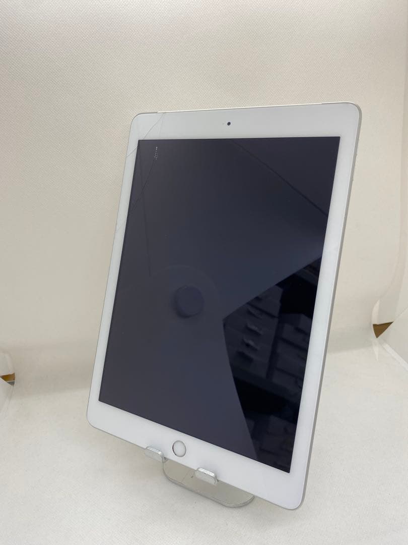 iPad 第5世代 32GB SIMフリー 82156