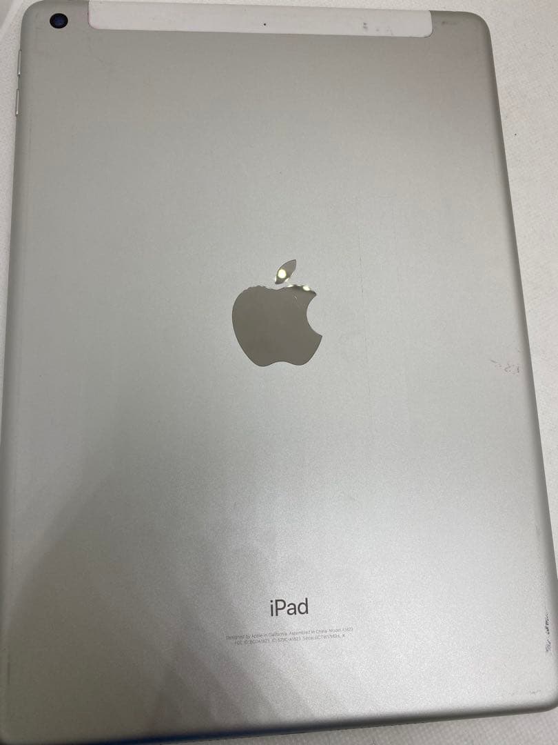 iPad 第5世代 32GB SIMフリー 82156