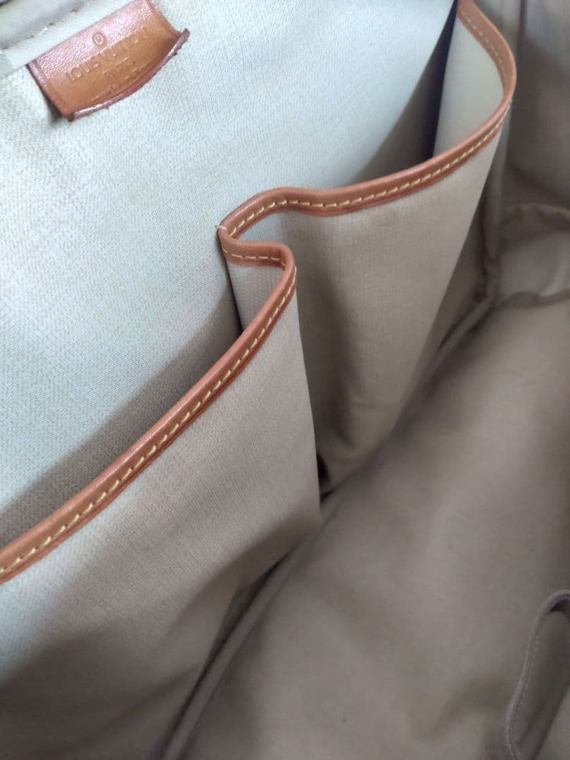 Louis Vuitton ボストンバッグ　ルイヴィトン　ドーヴィル