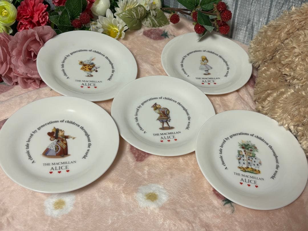 不思議の国のアリス☆アリス・イン・ワンダーランド☆プレート☆大小6枚セット☆希少
