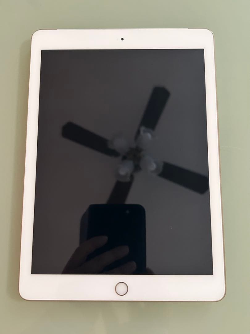 iPad 第5世代 128GB Wi-Fi Cellular（SIMフリー）