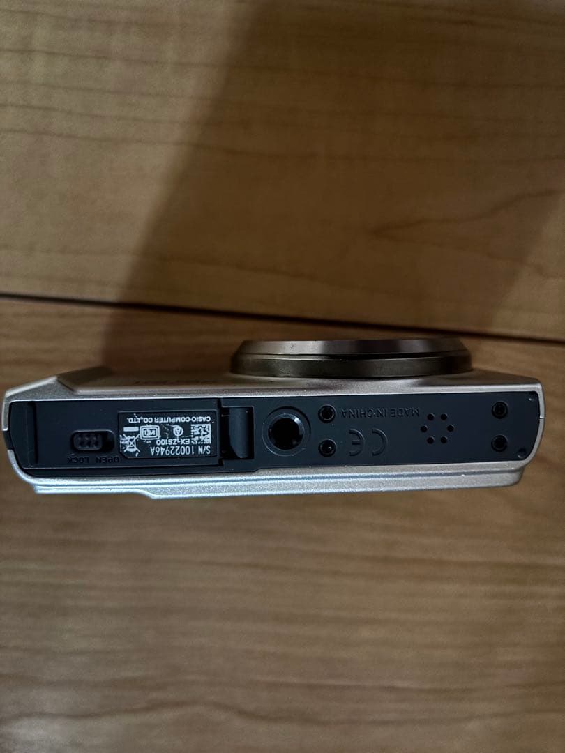 CASIO EX-ZS700 コンパクトデジタルカメラ