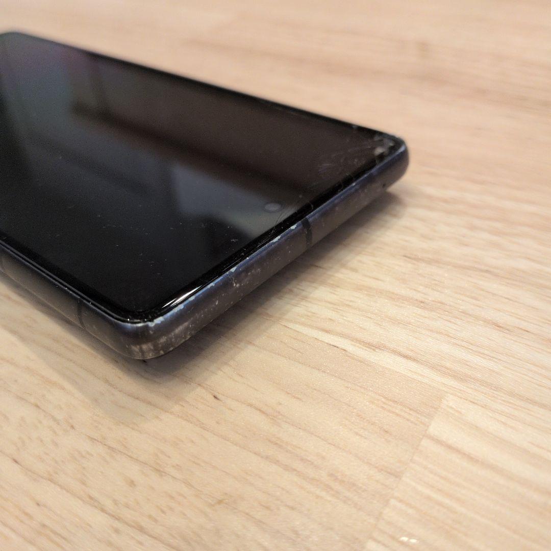 Google Pixel 7 本体 画面にひびあり