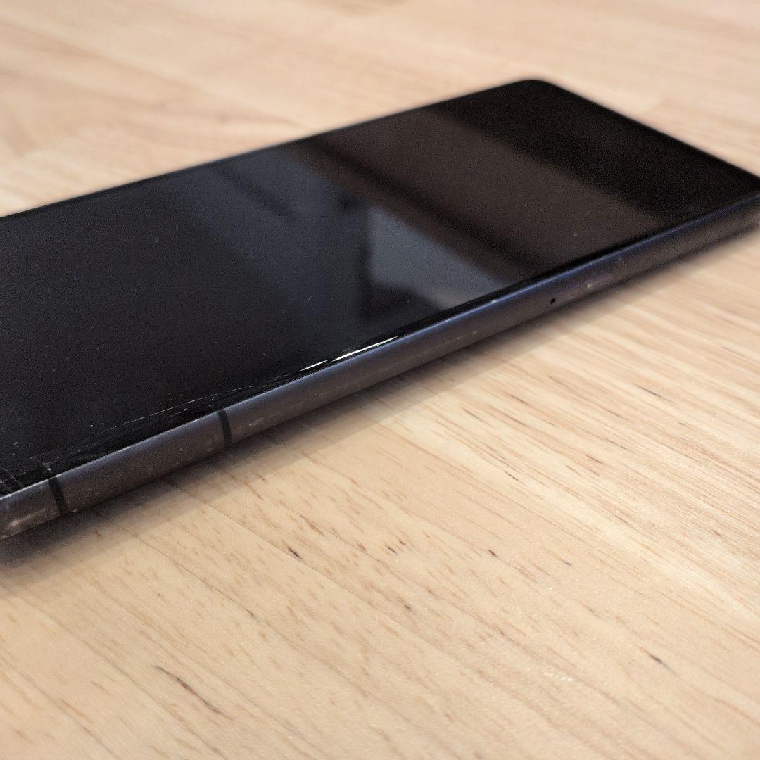 Google Pixel 7 本体 画面にひびあり