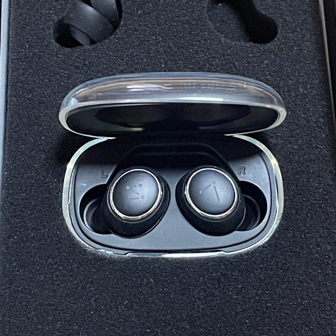 ニーアオートマタ　NieR イヤホン