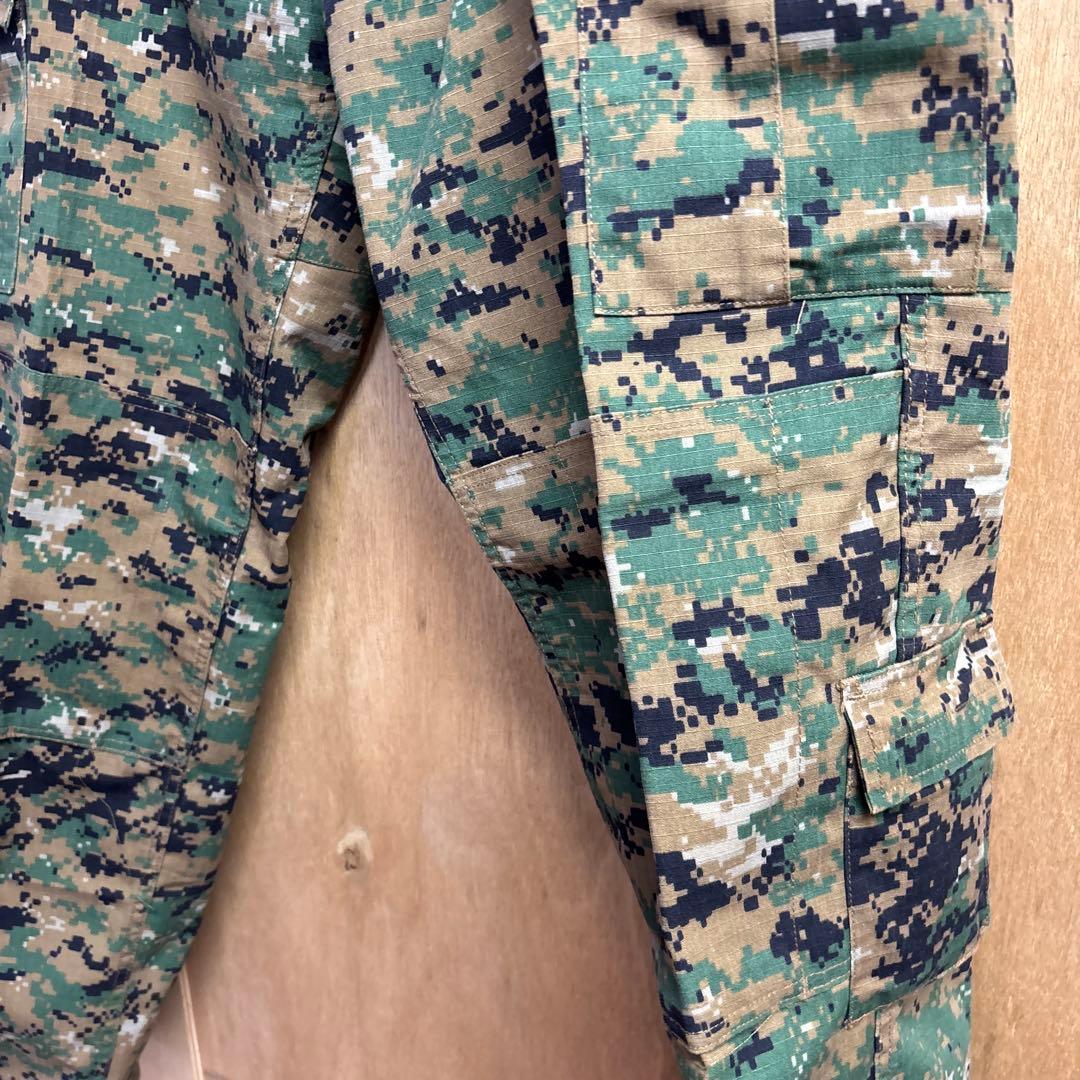 迷彩戦闘服 ポケット付き 肘パッド付き3点セット　0204o220