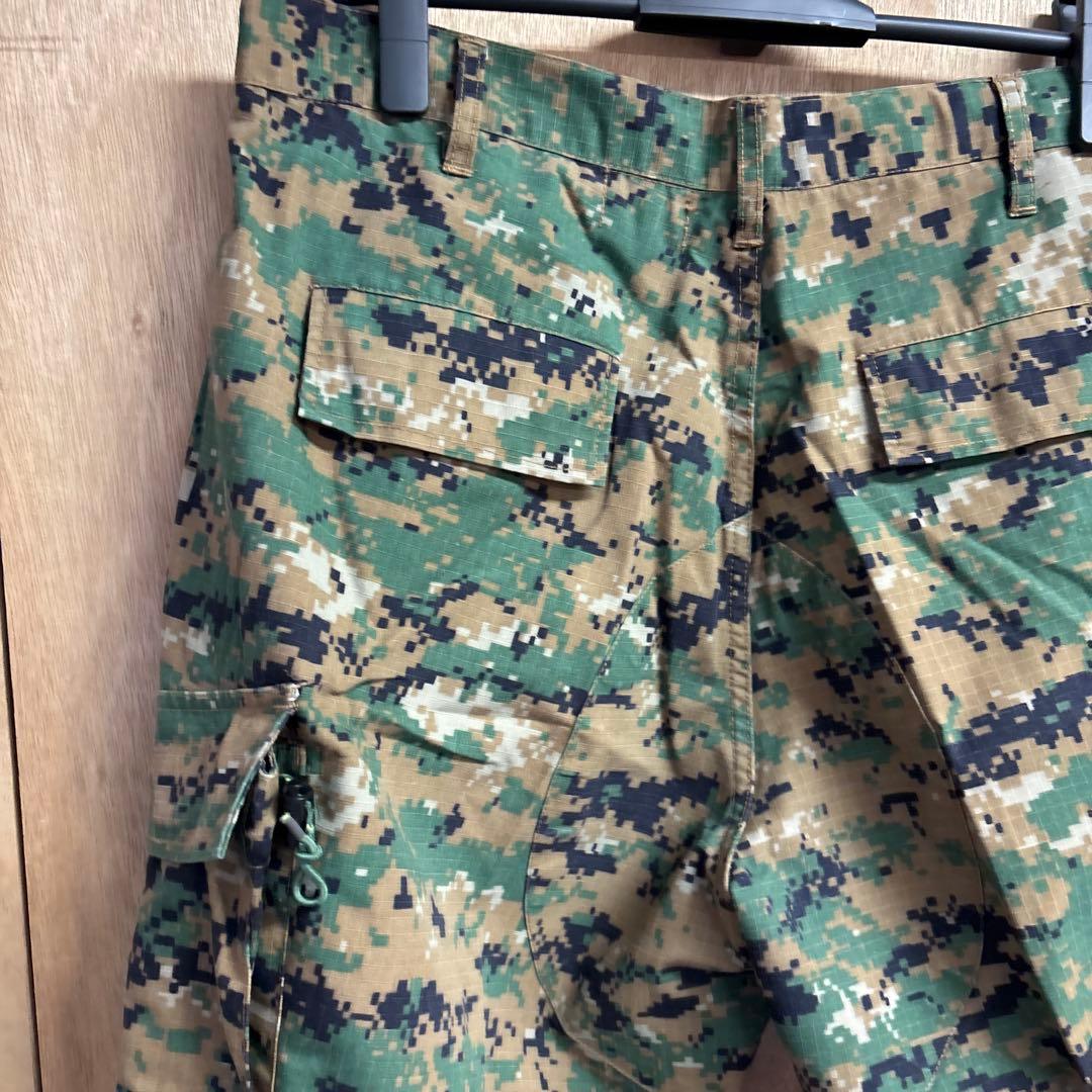 迷彩戦闘服 ポケット付き 肘パッド付き3点セット　0204o220