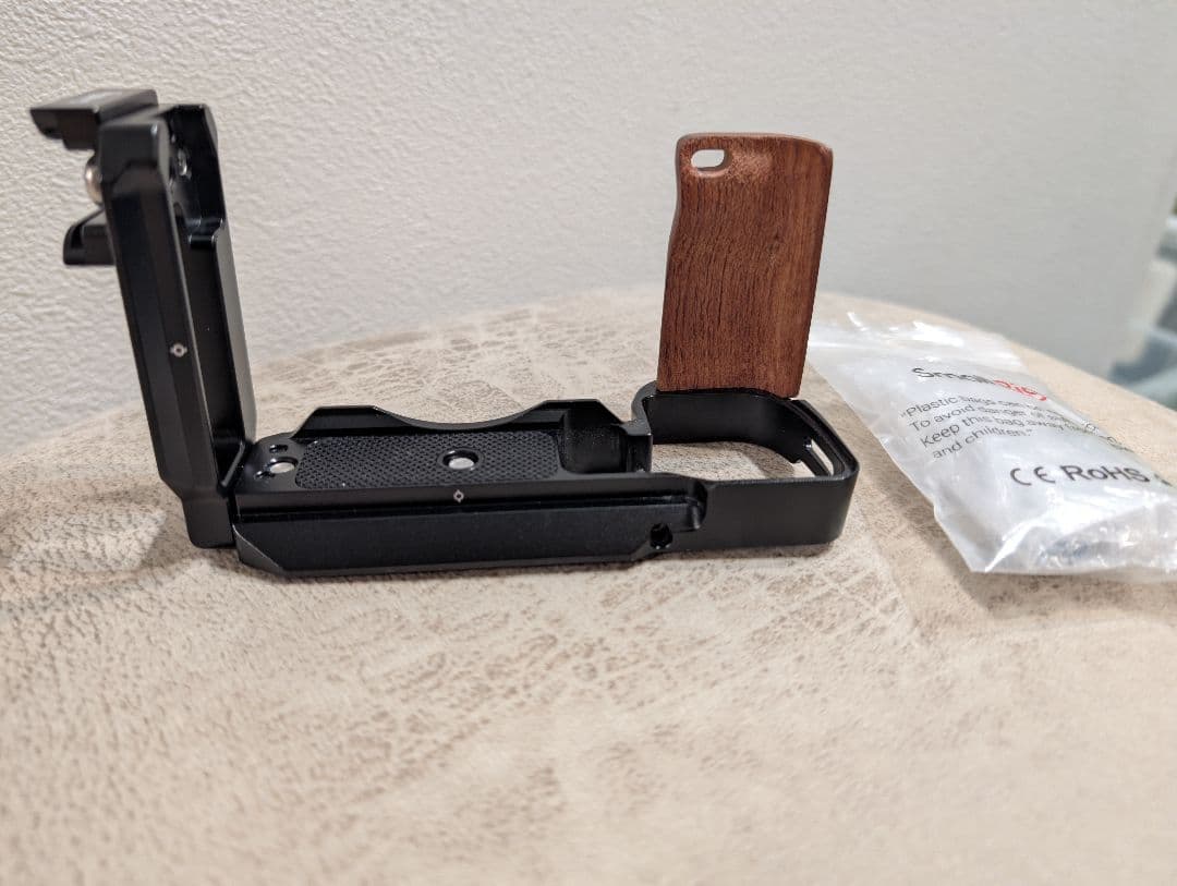 Small Rig α6400用　コールドシューマウント付きグリップ