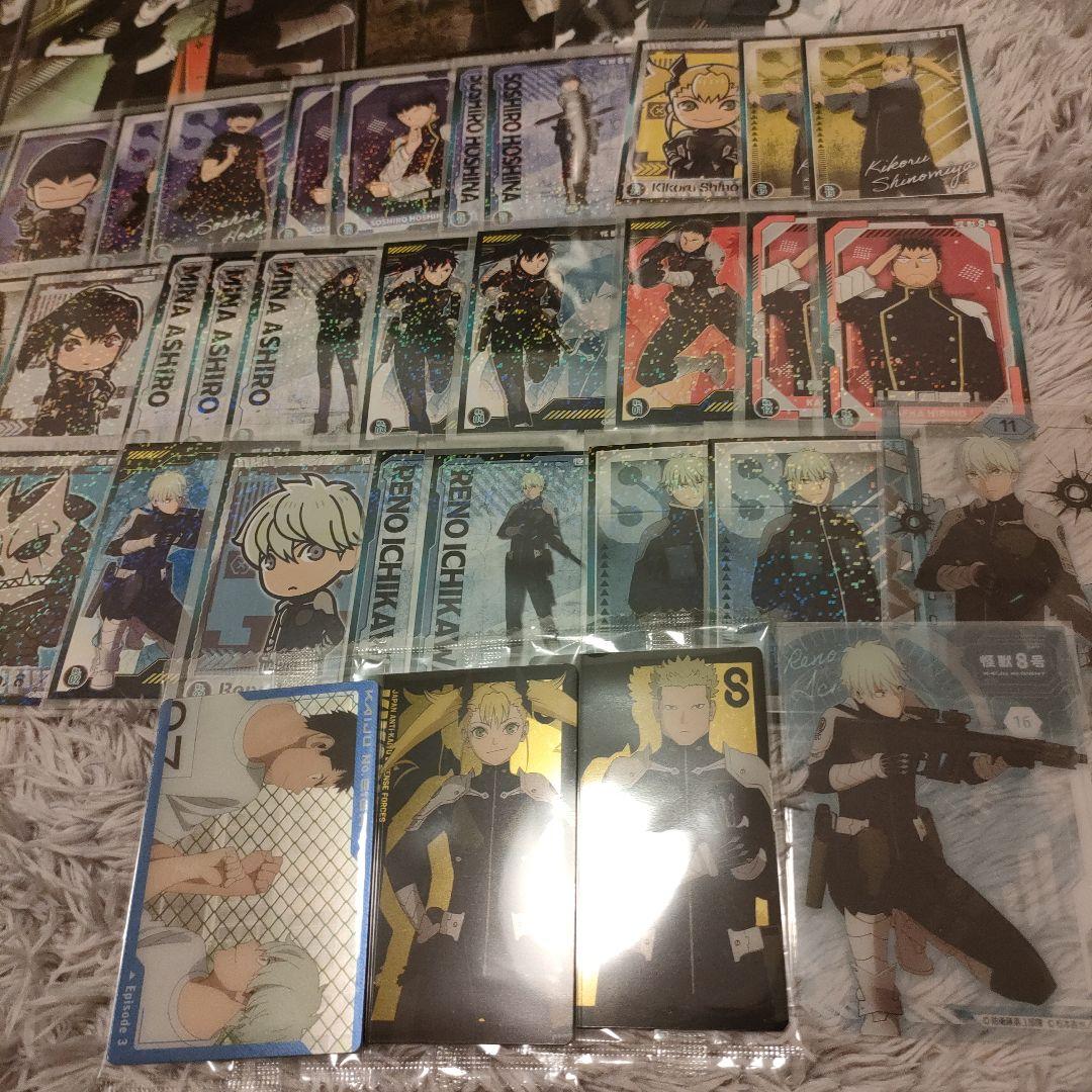 怪獣8号 アクスタ 缶バッチ ぬいぐるみ カード ポストカード フィギュアシール