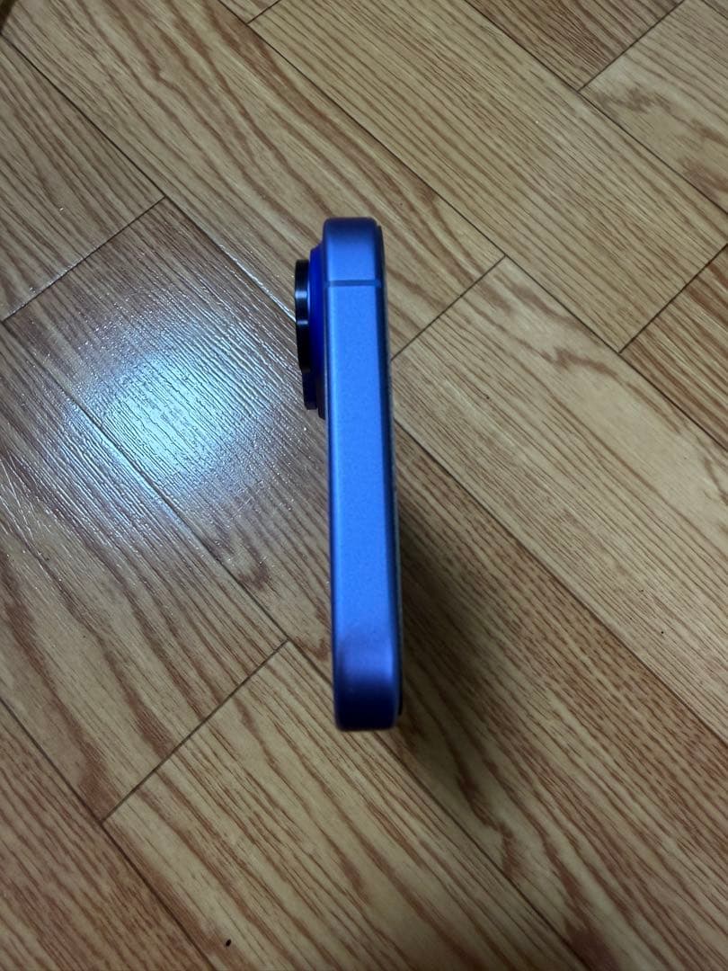 Apple iPhone 16 ウルトラマリン 本体と付属品