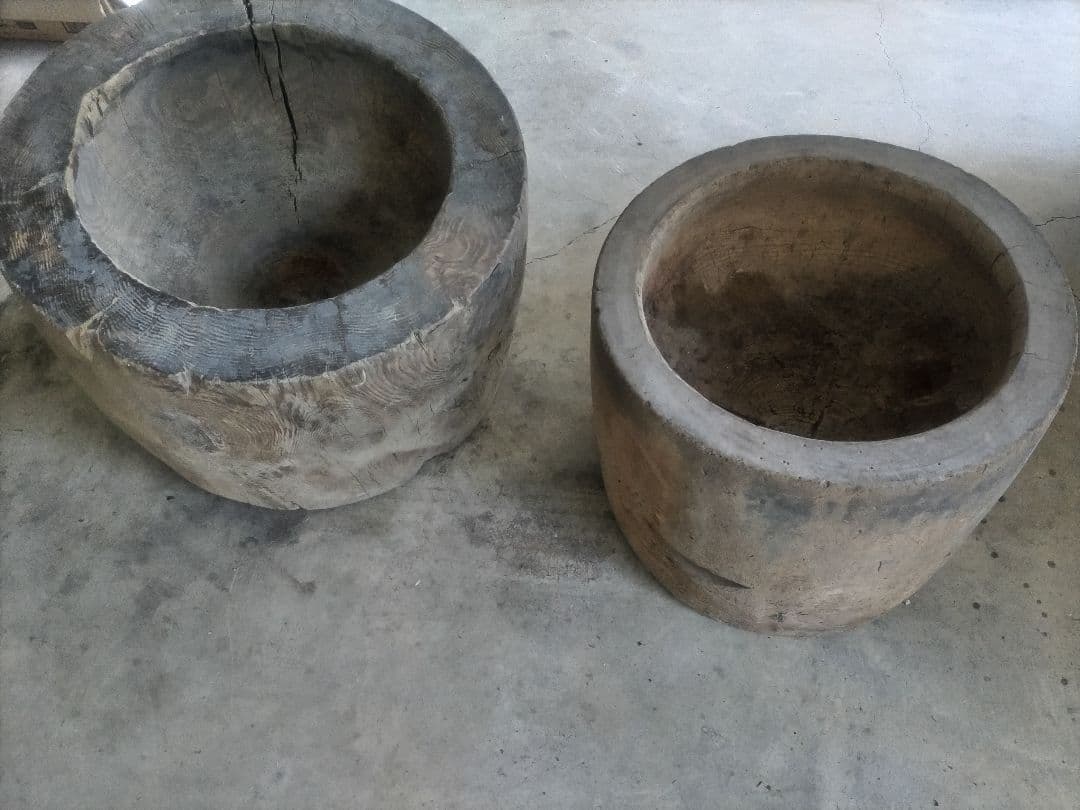 大臼　直径約７０㌢　木製　餅つき　製粉　脱穀