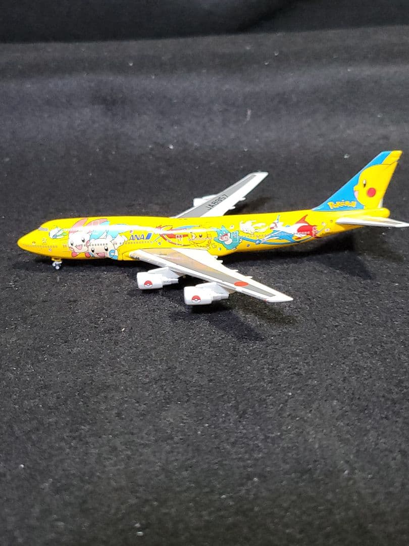 1/500『 ANA ポケモンジェットBOEING747-400』&ポストカード